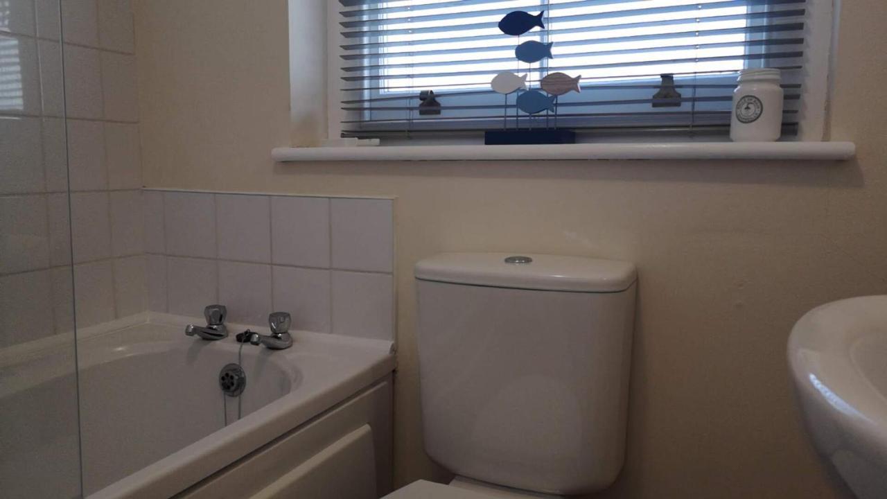Coastal Escape Deal - 2 Bedroom House -Short Lets & Serviced Accommodation Exteriör bild